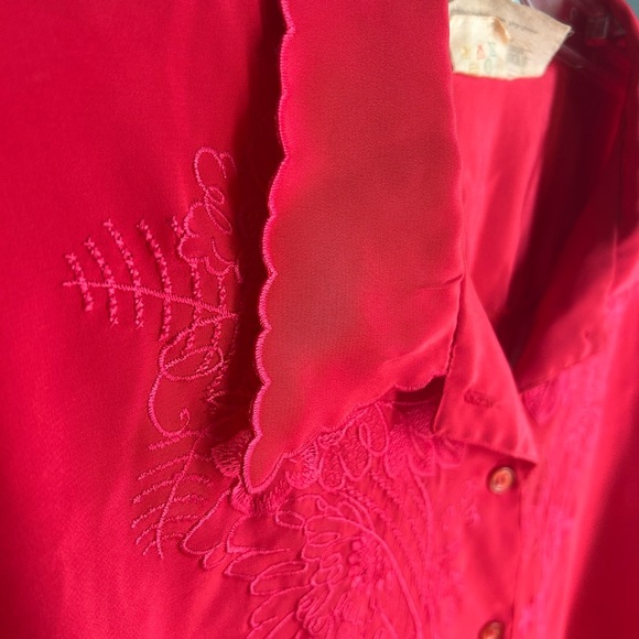 Vintage Red Blouse with Embroidered Details 18 - Picture 13 of 16